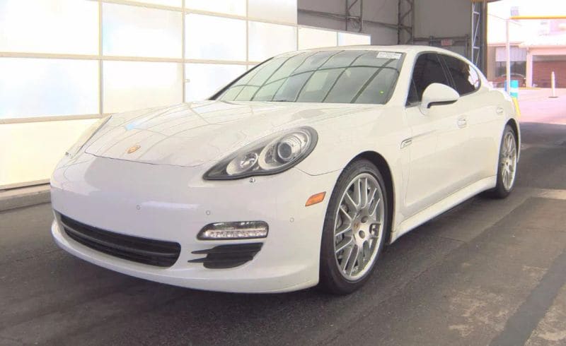 2013 Porsche Panamera S's photo