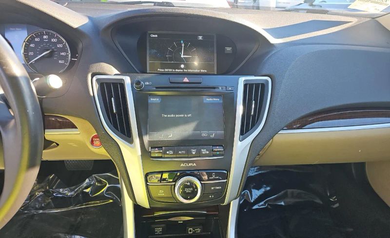 2018 Acura TLX Base - Photo 8