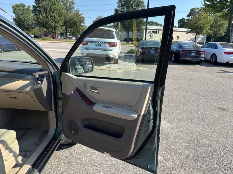 2005 Toyota Highlander Base - Photo 20
