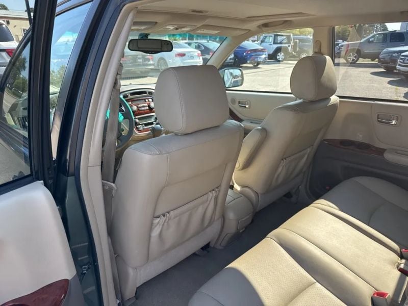 2005 Toyota Highlander Base - Photo 14