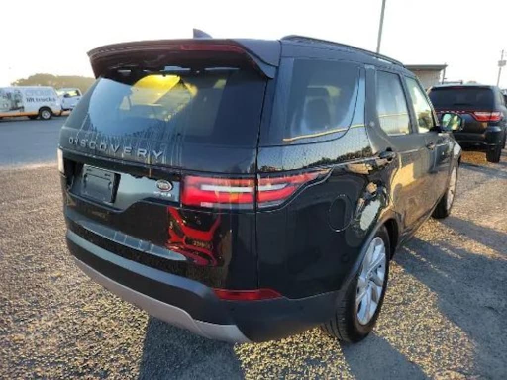 Used 2020 Land Rover Discovery HSE Sport Utility 4D SUV