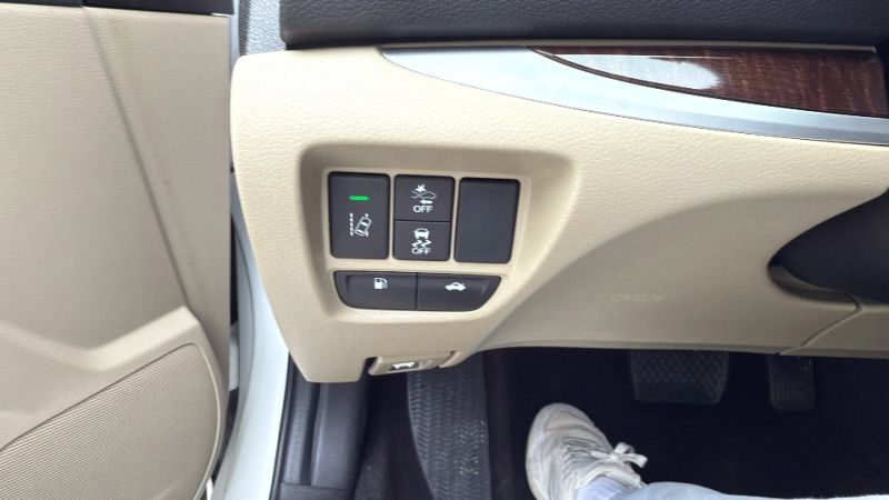 2018 Acura TLX Base - Photo 25