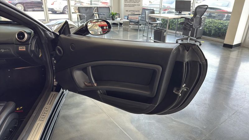 2010 Ferrari California Base - Photo 16