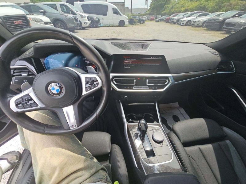 2020 BMW 3 Series 330i Sedan's photo