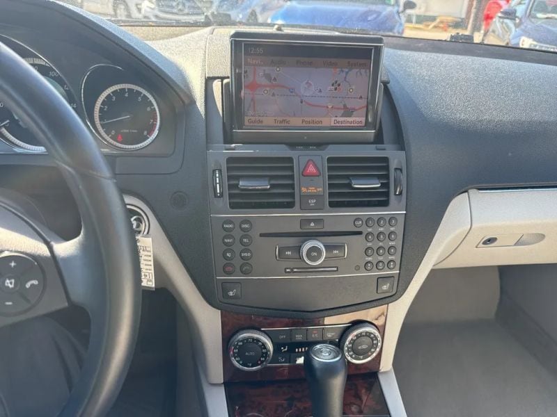 2010 Mercedes-Benz C-Class C300 Sport - Photo 11