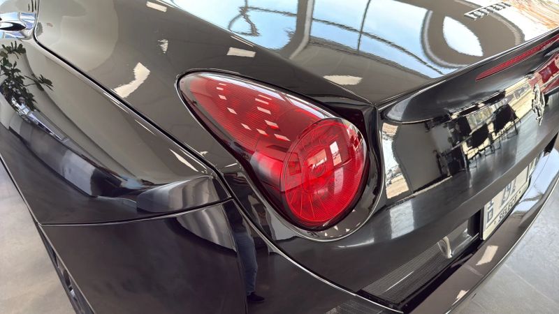 2010 Ferrari California Base - Photo 28