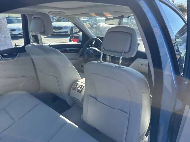 2010 Mercedes-Benz C-Class C300 Sport - Photo 17