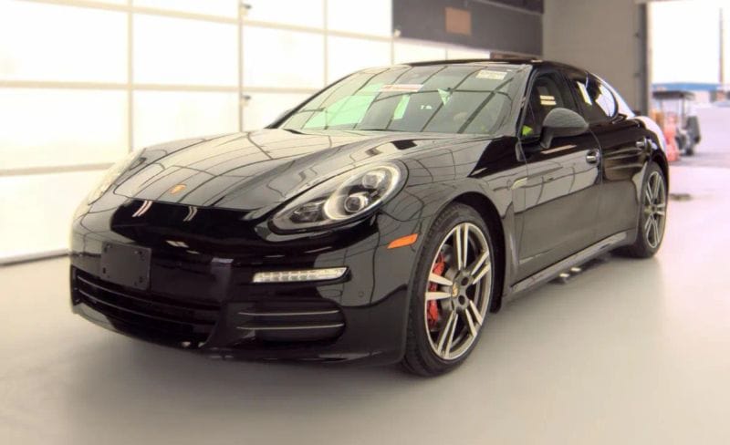 2015 Porsche Panamera 4's photo