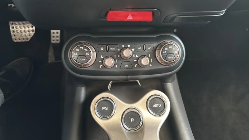 2010 Ferrari California Base - Photo 11