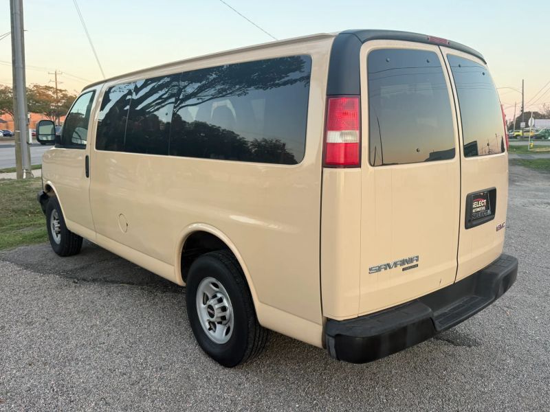 Used 2009 GMC Savana Sports VAN LS G2500