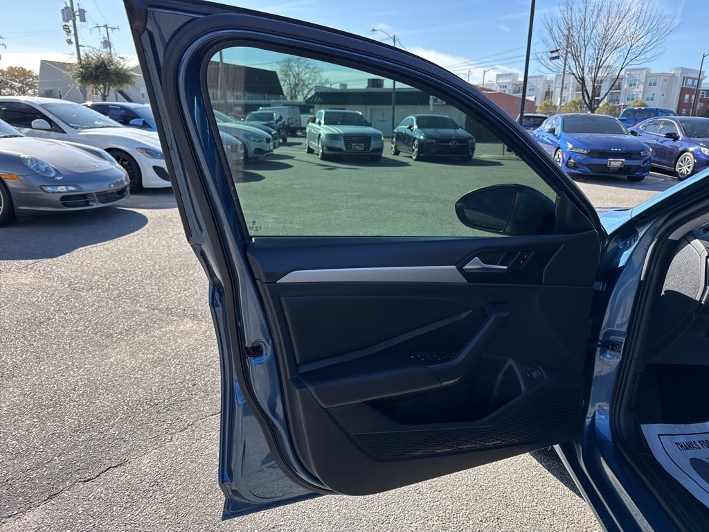 Used 2020 Volkswagen Jetta 1.4T SE Sedan