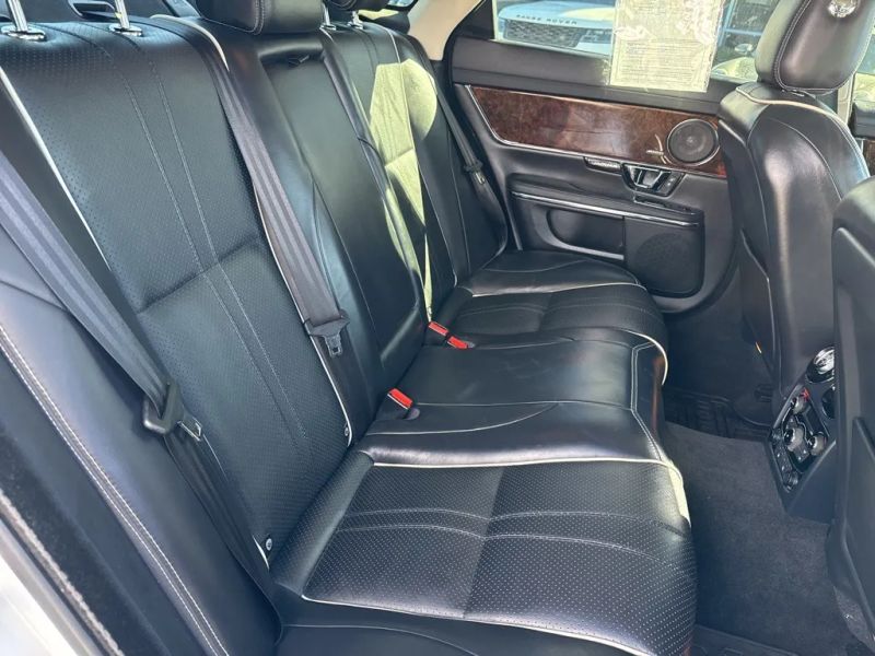 2019 Jaguar XJ R-Sport - Photo 21