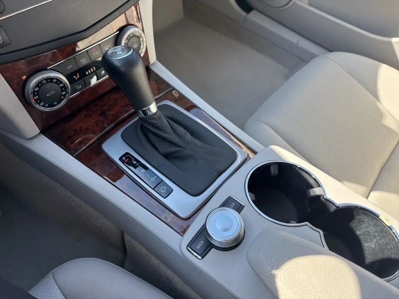 2010 Mercedes-Benz C-Class C300 Sport - Photo 12