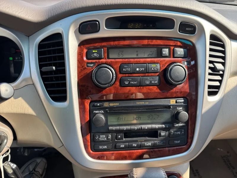 2005 Toyota Highlander Base - Photo 11