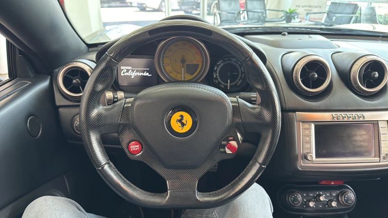 2010 Ferrari California Base - Photo 7
