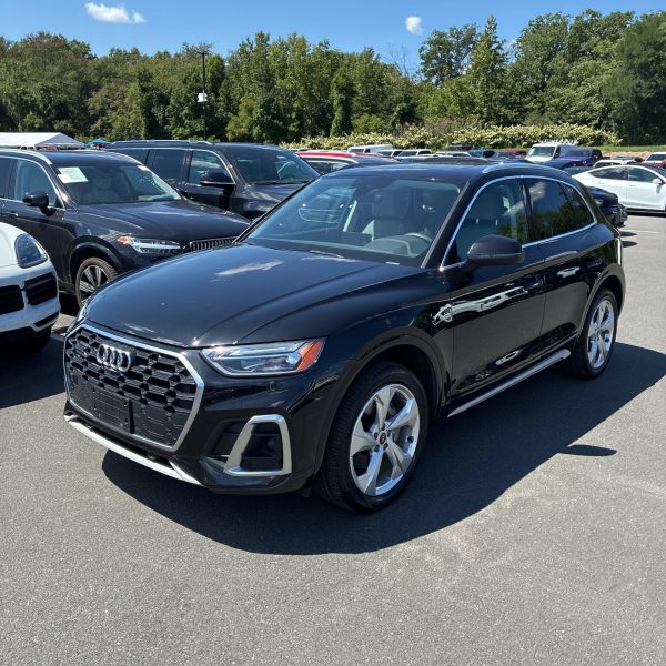 2022 Audi Q5 Premium Plus