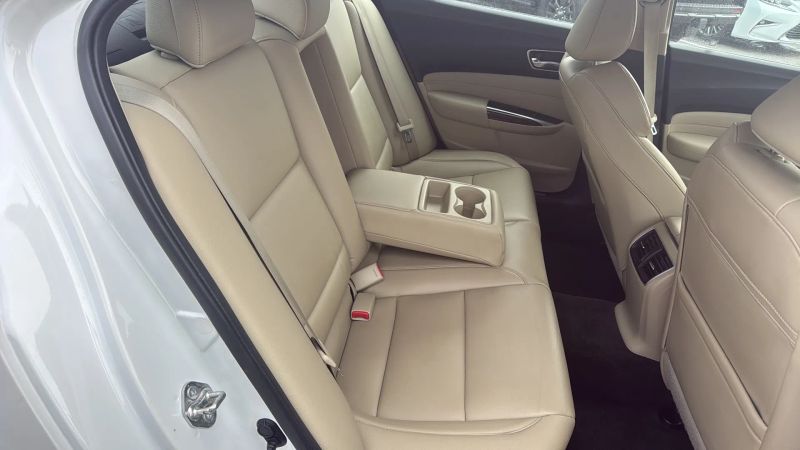 2018 Acura TLX Base - Photo 31