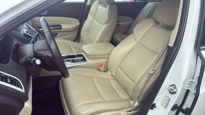 2018 Acura TLX Base - Photo 14