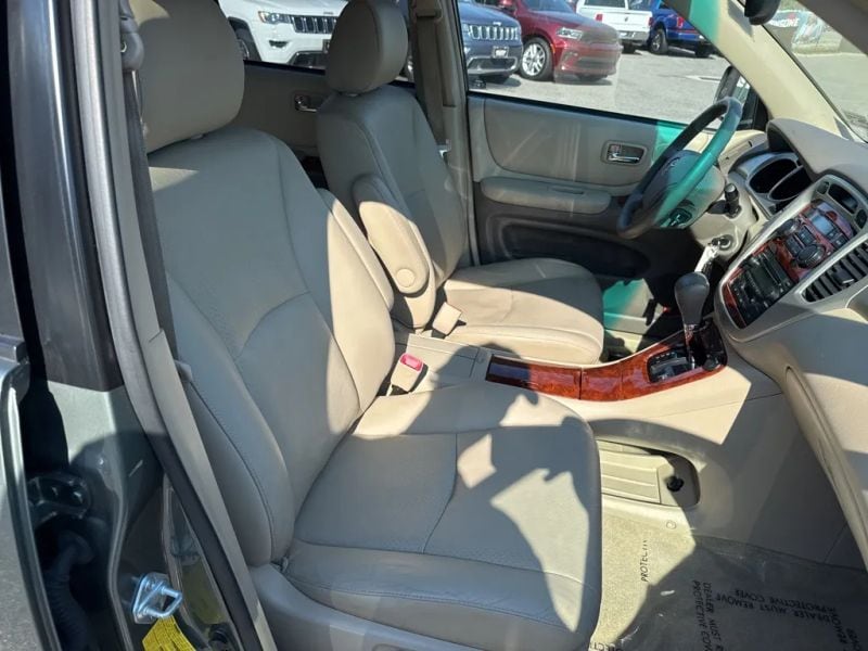 2005 Toyota Highlander Base - Photo 21