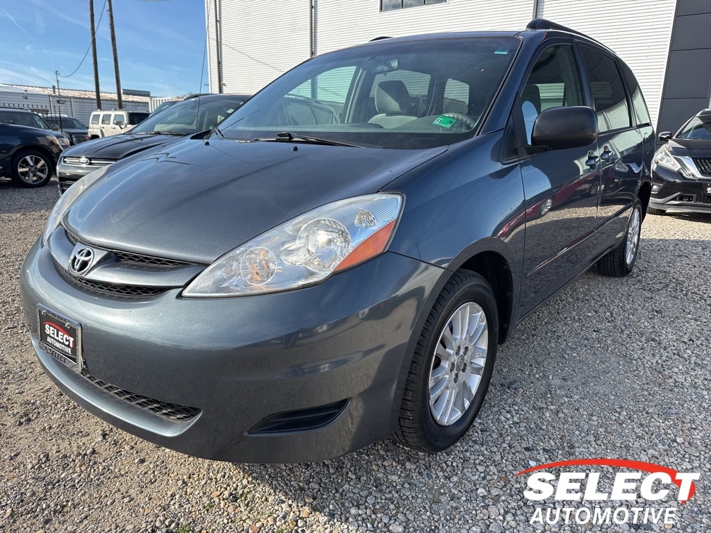 2010 Toyota Sienna LE