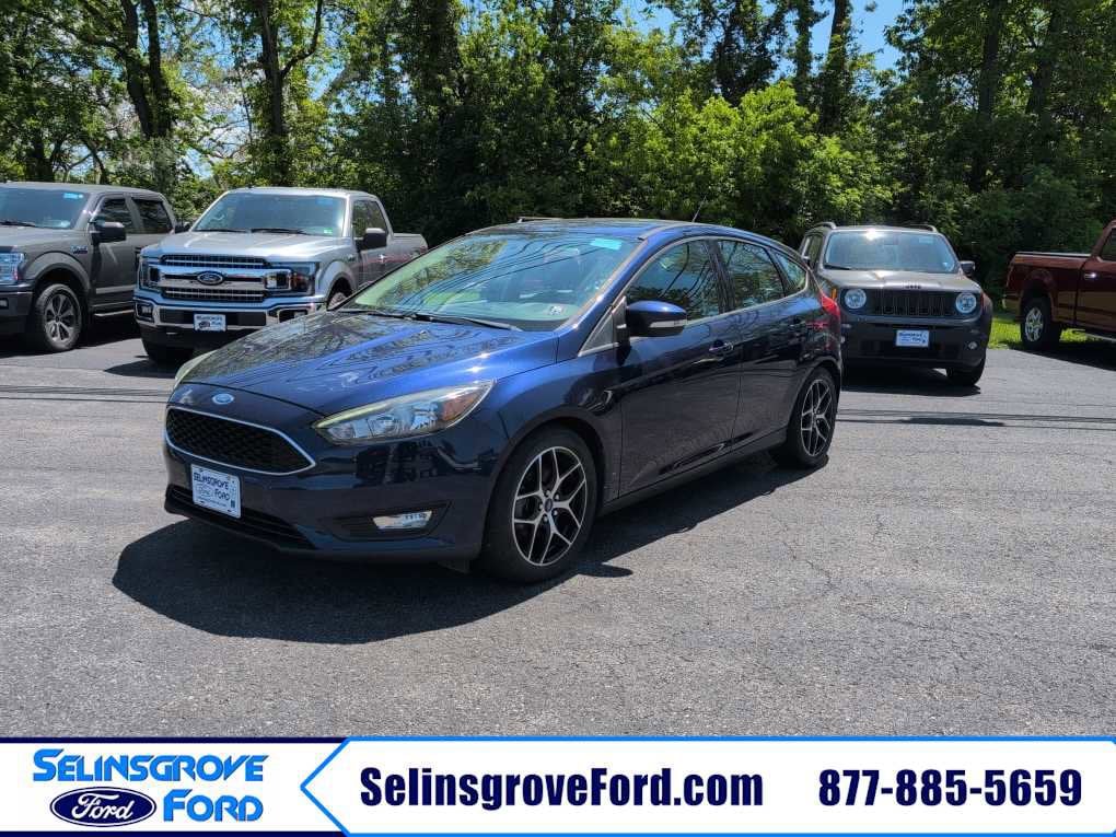 2017 Ford Focus 5 Door Hatch SEL's photo