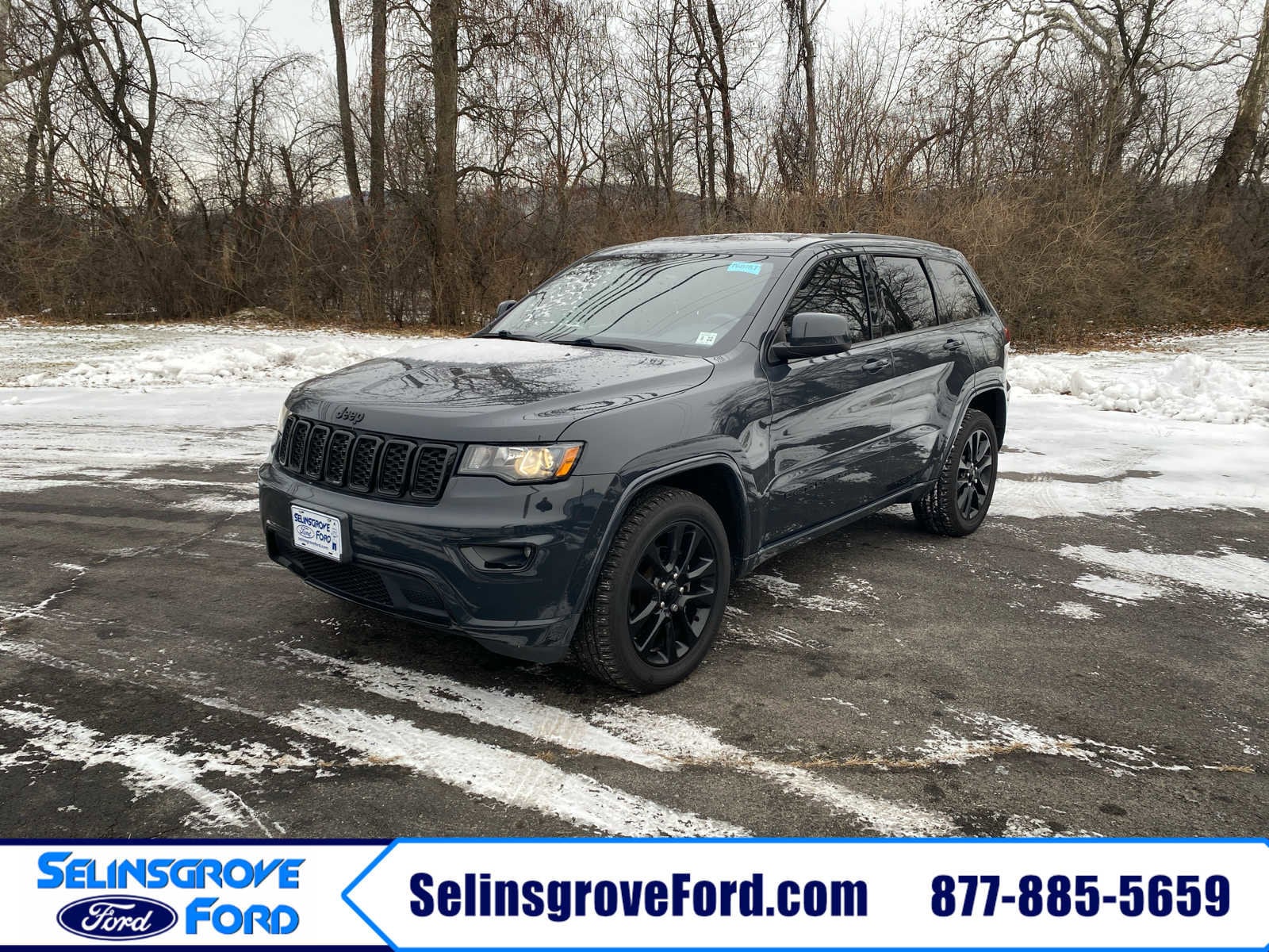 2017 Jeep Grand Cherokee Altitude's photo
