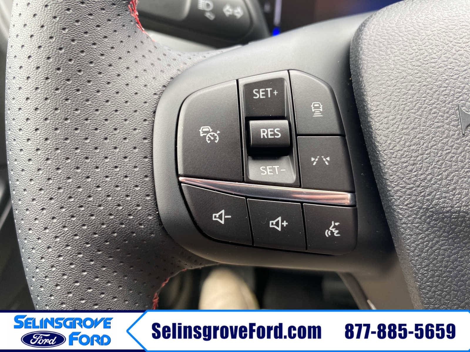 2026 Ford Escape ST-Line - Photo 43