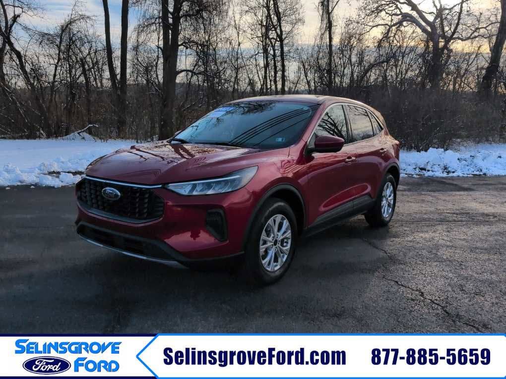 2023 Ford Escape Active's photo