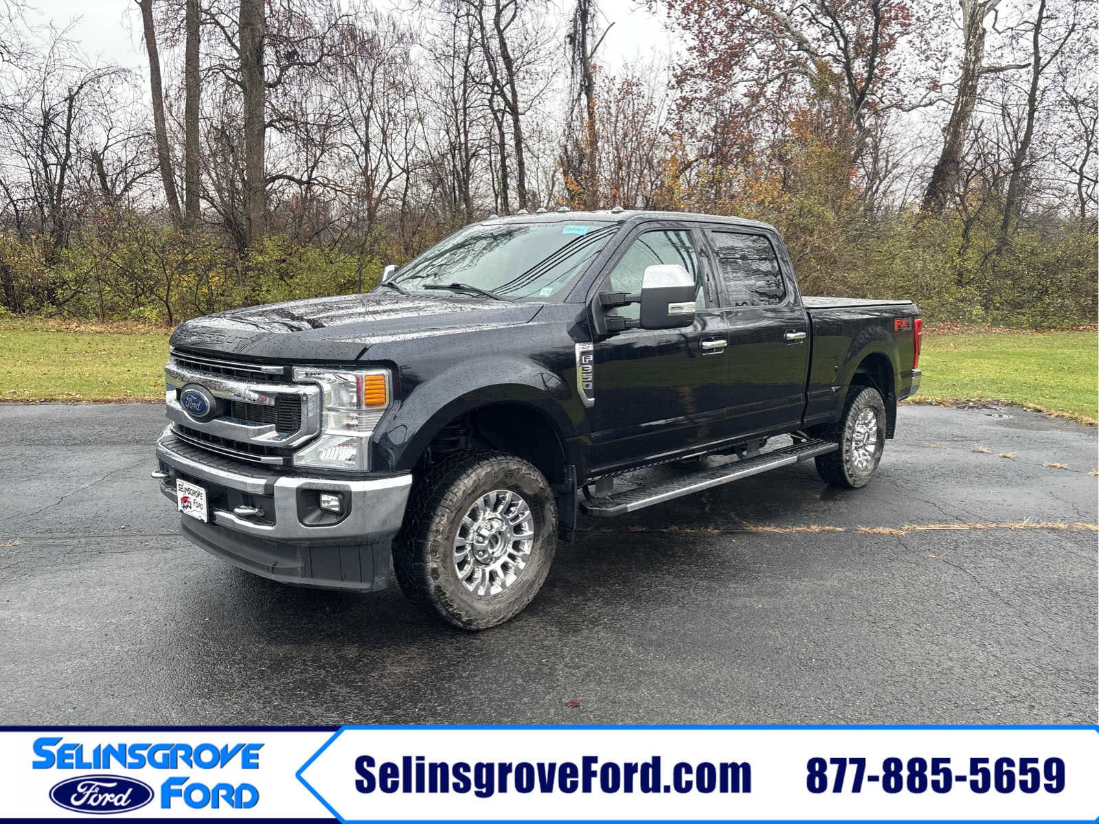 2022 Ford F-350 Super Duty XLT's photo