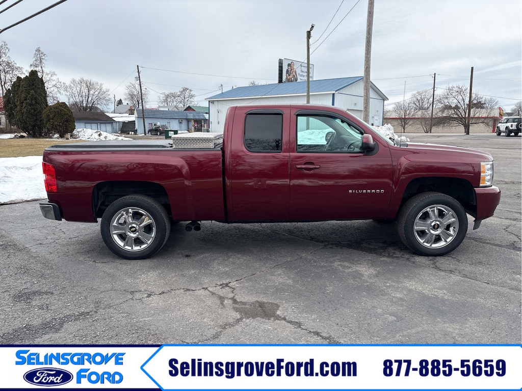 Used 2013 Chevrolet Silverado 1500 LTZ 2WD Ext Cab 143.5 LTZ