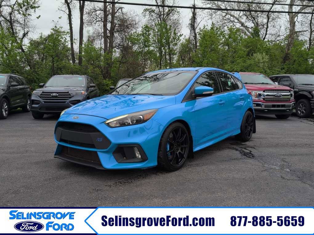 2017 Ford Focus 5 Door Hatch RS's photo