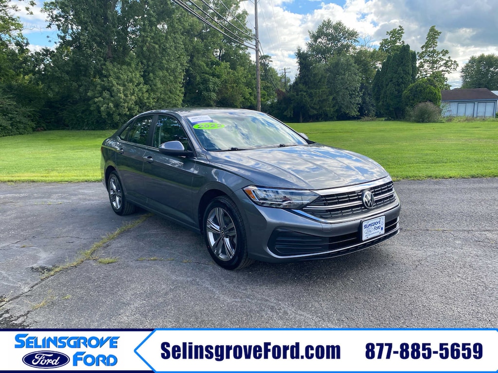 Certified 2022 Volkswagen Jetta SE SE Auto