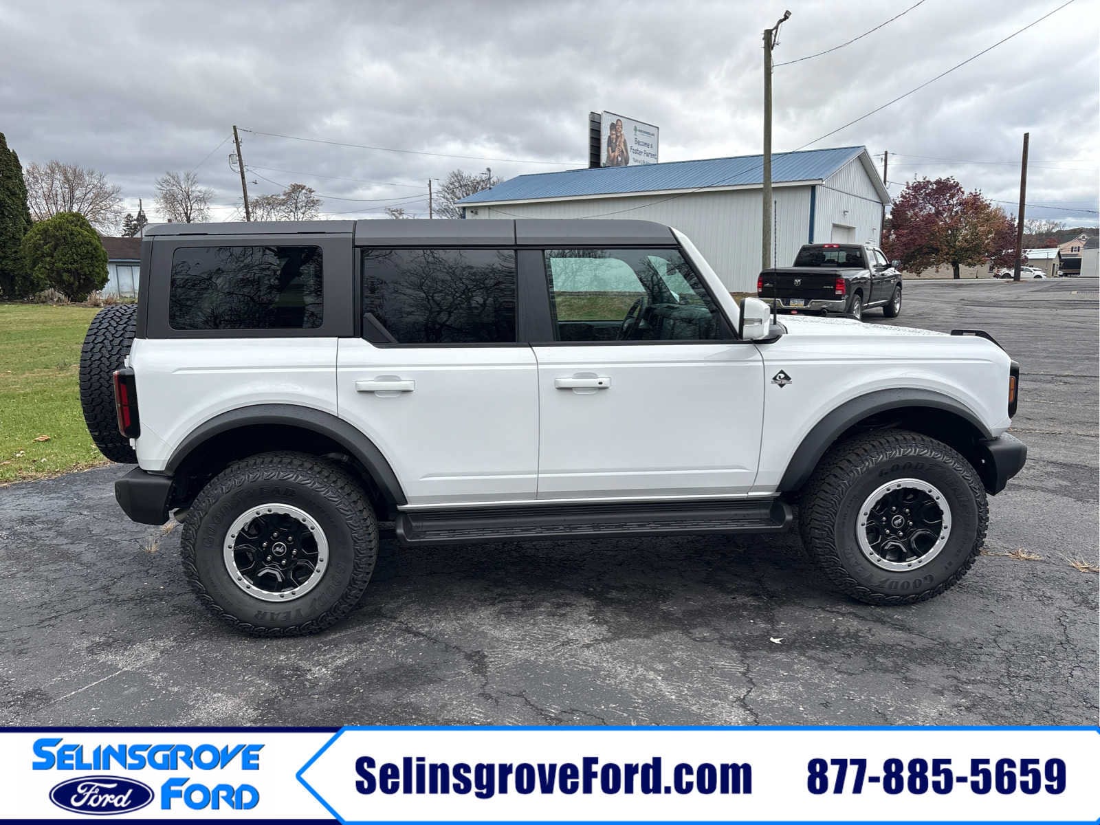 2025 Ford Bronco 4-Door Outer Banks - Photo 7