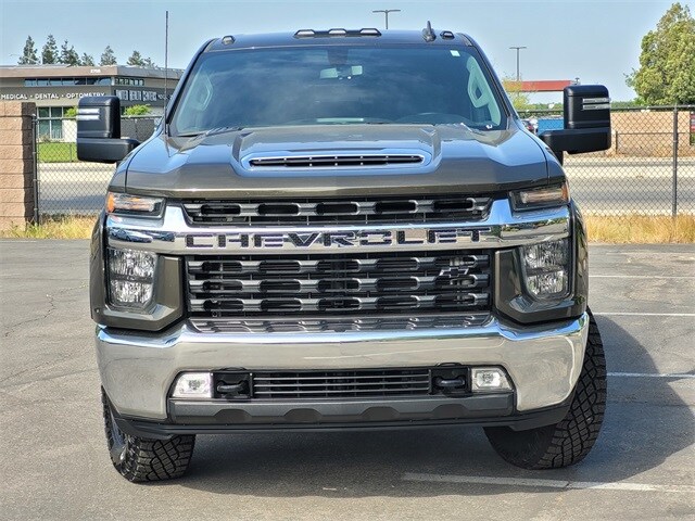 2022 Chevrolet Silverado 3500HD LT photo 3