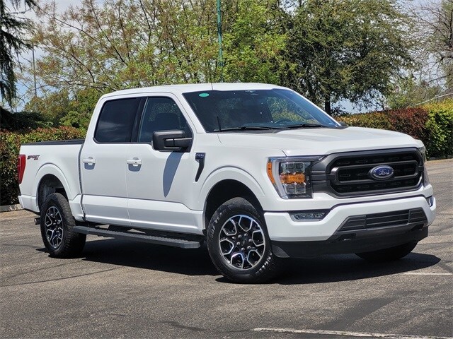 2023 Ford F-150 XLT photo 2