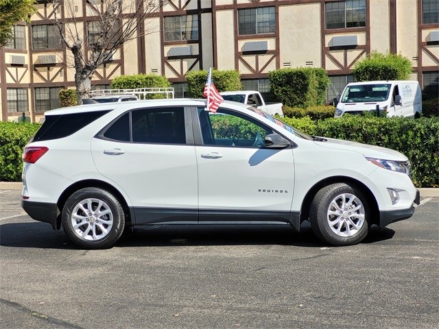 2021 Chevrolet Equinox LS photo 4