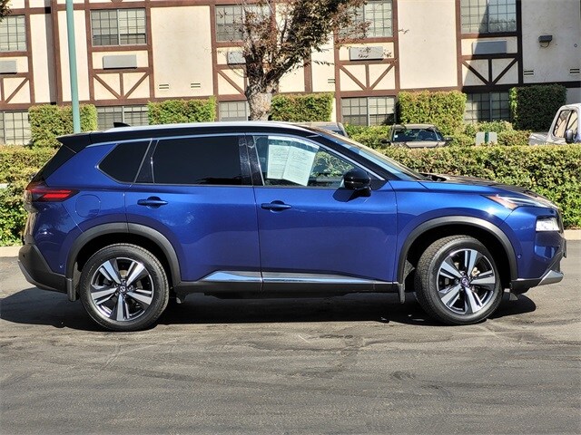 2021 Nissan Rogue Platinum photo 4