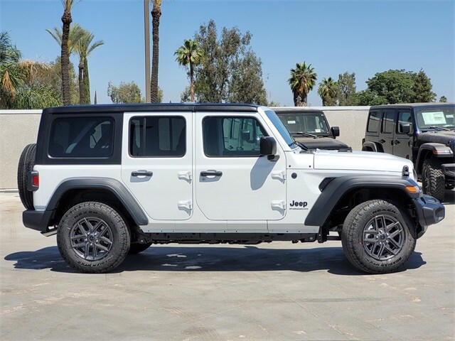 2025 Jeep Wrangler Sport S photo 3