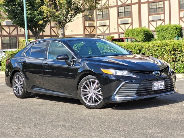 2023 Toyota Camry XLE photo 2