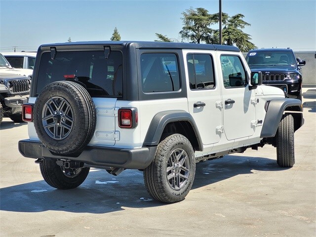 2025 Jeep Wrangler Sport S photo 4