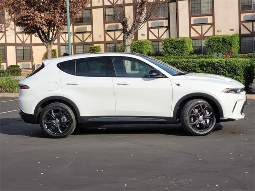 Used 2024 Dodge Hornet R/T Plus SUV