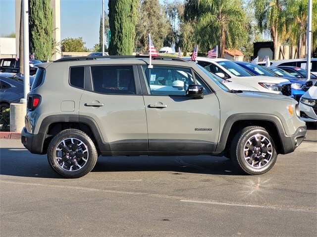 2023 Jeep Renegade Upland photo 2