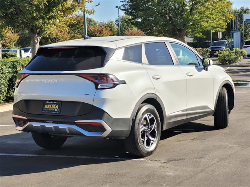 Used 2024 Kia Sportage LX SUV