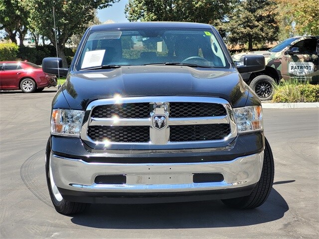2024 Ram 1500 Classic SLT photo 3
