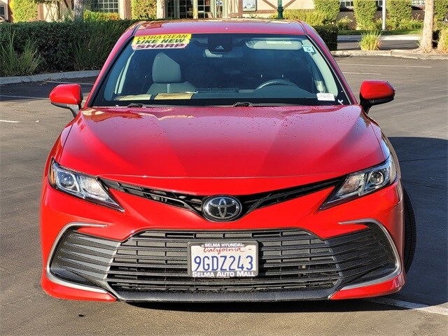 2023 Toyota Camry LE photo 3