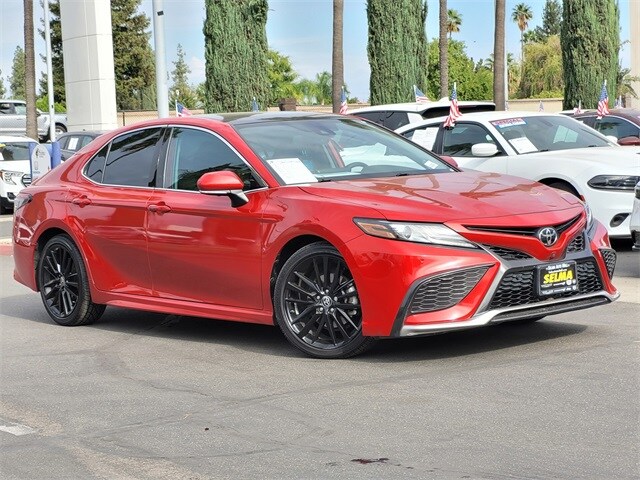 2021 Toyota Camry XSE V6 photo 2