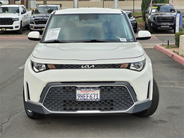 2023 Kia Soul LX photo 3