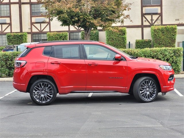 2023 Jeep Compass Red Edition photo 4