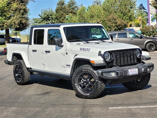 M.A.Tチェース&バイト! PZT-501LS　2022年モデル Used 2023 Jeep Gladiator For Sale at Liberty Chevrolet | VIN