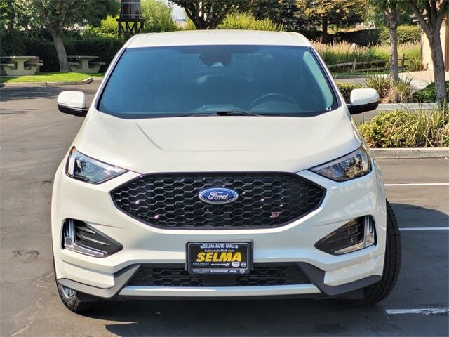 2022 Ford Edge ST photo 2